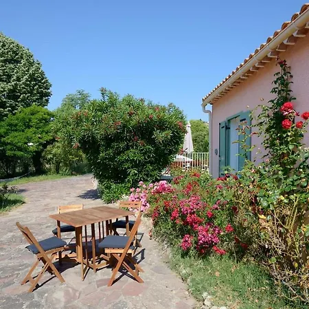 Le Cabanon Des Micocouliers Manosque