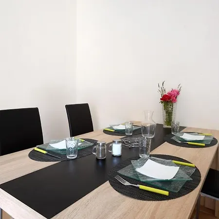 Apartment Le Cabanon Des Micocouliers *