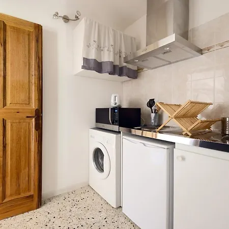 Le Cabanon Des Micocouliers Apartment